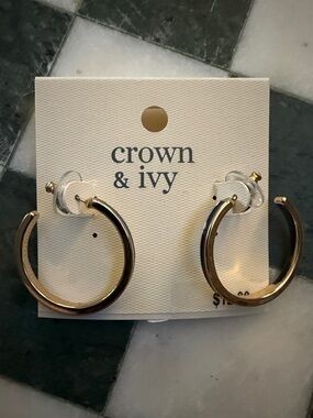 crown & ivy Shiny Gold Hoop Earrings